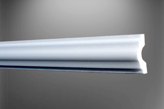 Preview: Moderne Wand- und Deckenleiste 40 MI mit glatter skintec Oberfläche weiß 40mm